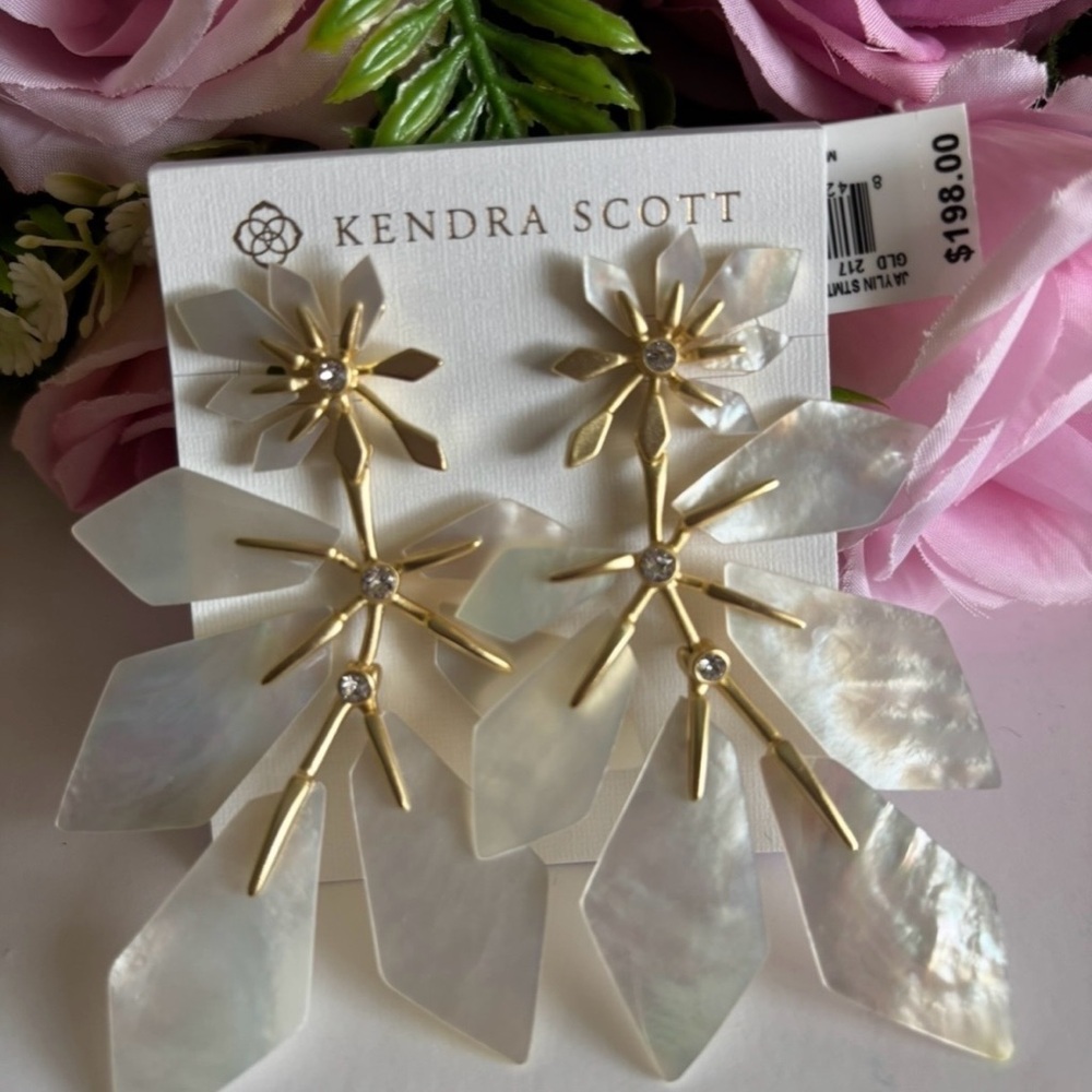 NWT Kendra Scott Jaylin Statement Earrings in gold Ivory Morher of Pearl